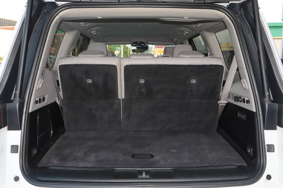 Used 2022 Jeep Wagoneer Series III w/ Flexible Seating Group AWD/4WD image 9