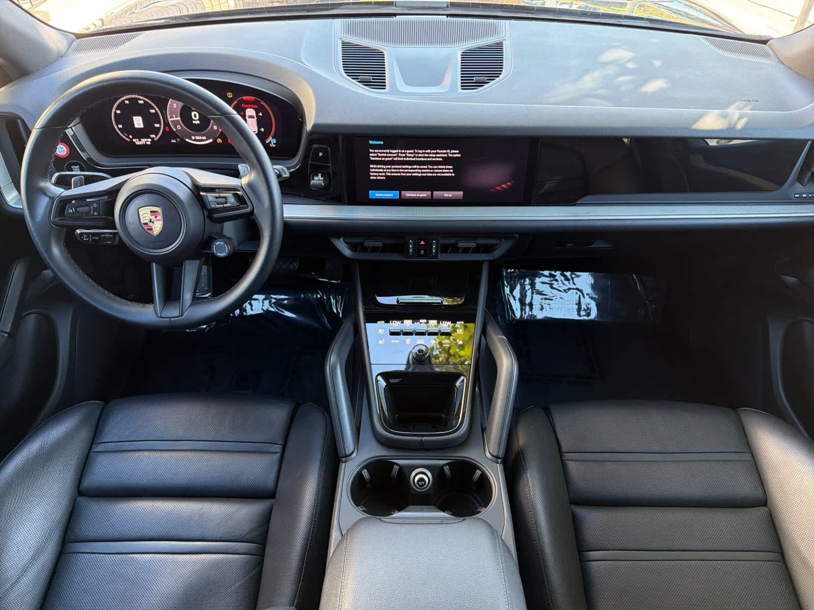 Certified 2024 Porsche Cayenne AWD/4WD image 6