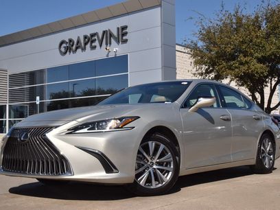 Used 2019 Lexus ES 350 w/ Accessory Package 2