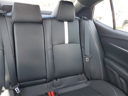 Used 2025 Toyota Camry SE image 21