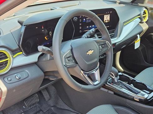 New 2026 Chevrolet Trax LT w/ Driver Confidence Package image 3