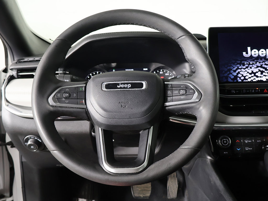 Used 2023 Jeep Compass Limited AWD/4WD image 37