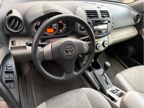 Used 2011 Toyota RAV4 AWD w/ Base L4 Extra Value Pkg image 2