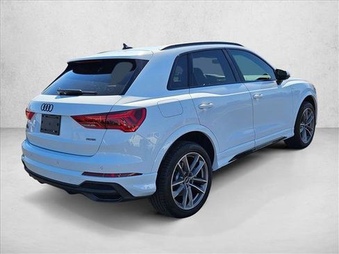 Used 2025 Audi Q3 2.0T Premium w/ Convenience Package AWD/4WD image 5