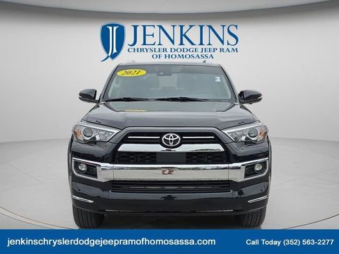 Used 2021 Toyota 4Runner Limited AWD/4WD image 11