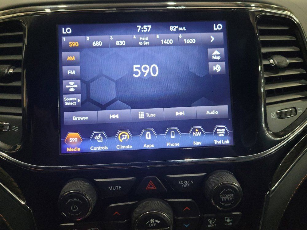 Used 2020 Jeep Grand Cherokee Summit AWD/4WD image 25