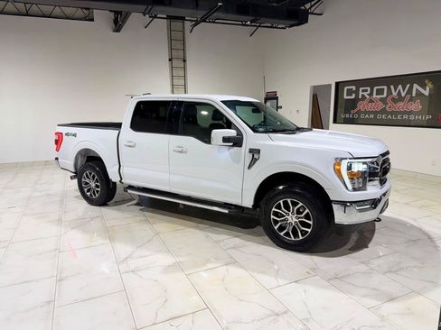 Used 2021 Ford F150 Lariat w/ Equipment Group 501A Mid AWD/4WD image 3