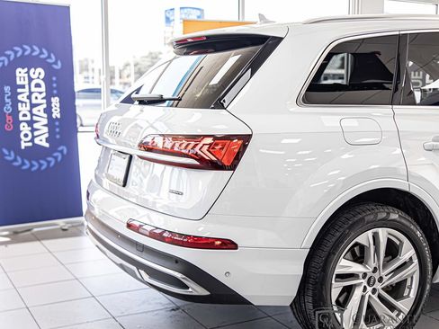 Used 2023 Audi Q7 3.0T Premium AWD/4WD image 16