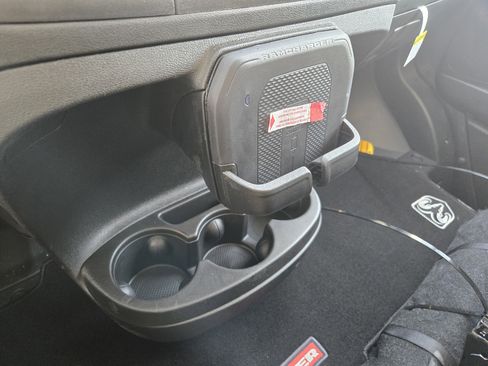 New 2025 RAM ProMaster 3500 w/ Crew Van Package image 16