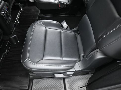 Certified 2023 Ford Explorer XLT w/ Equipment Group 202A image 25