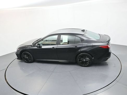 Used 2025 Toyota Camry SE FWD image 19