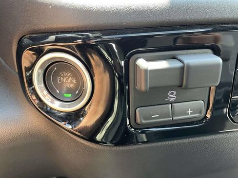 Certified 2026 Chevrolet Silverado 2500 ZR2 w/ LPO, Dark Essentials Package AWD/4WD image 23