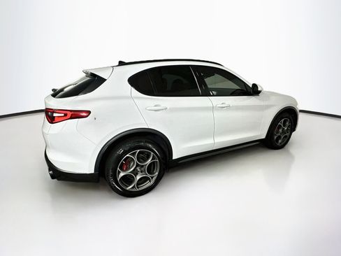Used 2022 Alfa Romeo Stelvio Ti w/ Active Assist Plus Package AWD/4WD image 10