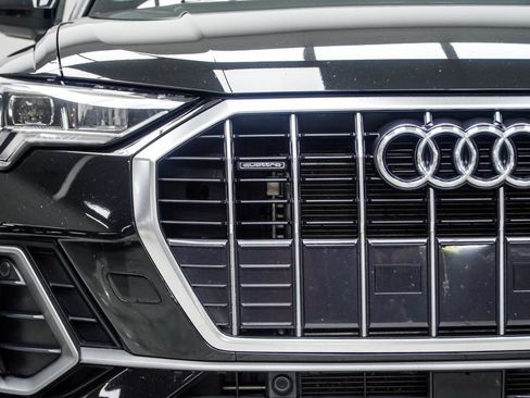 Used 2025 Audi Q3 2.0T Premium AWD/4WD image 10