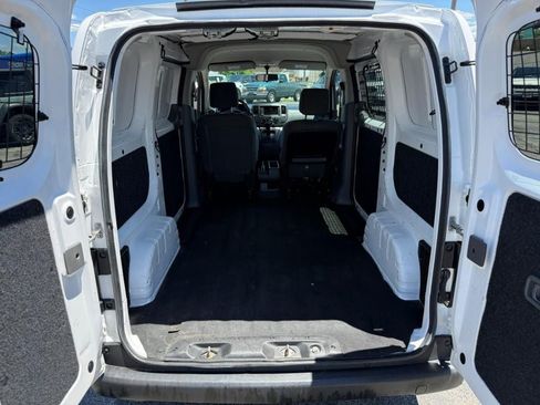 Used 2021 Nissan NV200 S w/ Sliding Door Glass Package FWD image 9