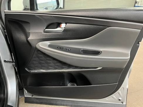 Used 2022 Hyundai Santa Fe SEL w/ Convenience + Premium Package FWD image 11