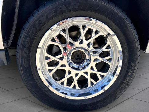 Used 2019 Chevrolet Tahoe LT image 10