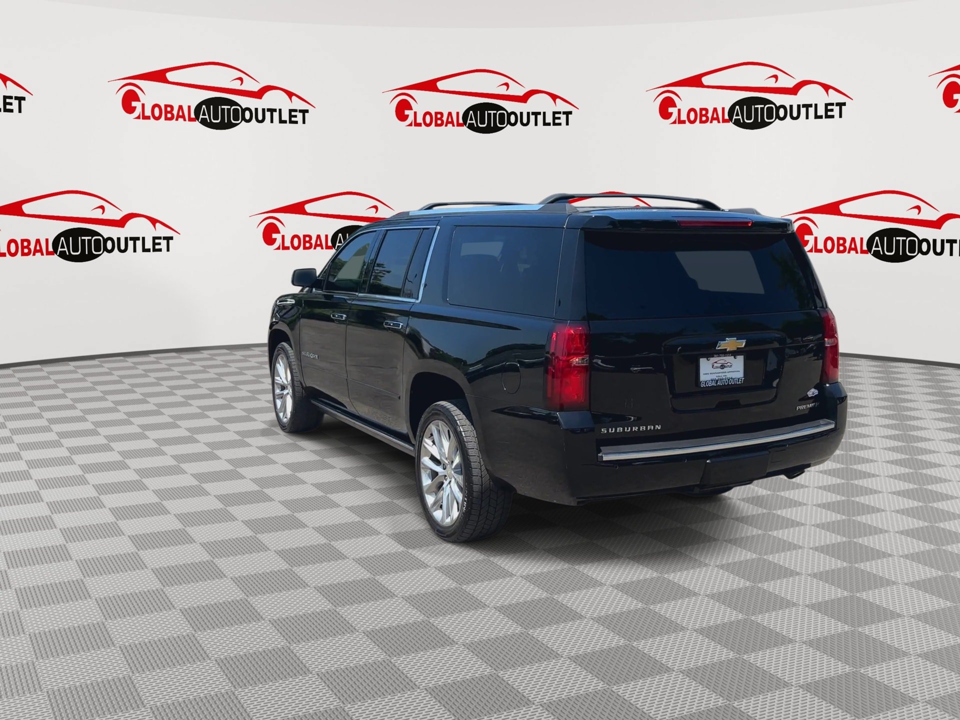 Used 2019 Chevrolet Suburban Premier w/ Premier Plus Edition AWD/4WD image 6