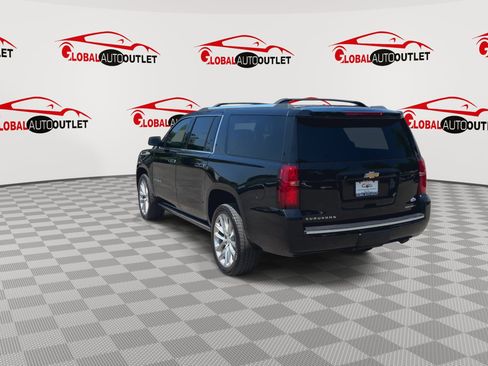 Used 2019 Chevrolet Suburban Premier w/ Premier Plus Edition AWD/4WD image 6