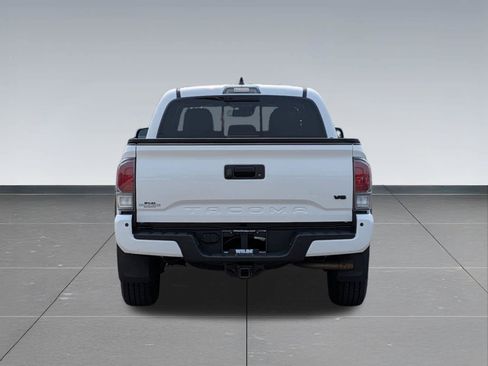 Used 2023 Toyota Tacoma TRD Off-Road w/ TRD Premium Off Road Package AWD/4WD image 4