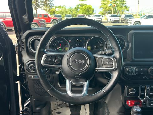 Used 2023 Jeep Wrangler Unlimited Rubicon 4xe w/ Steel Bumper Group AWD/4WD image 9