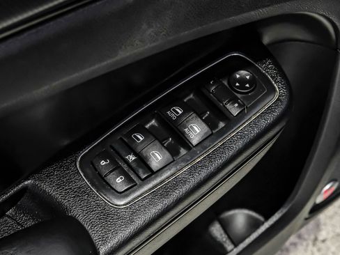 Used 2015 Chrysler 300 S w/ 300S Premium Group RWD image 57