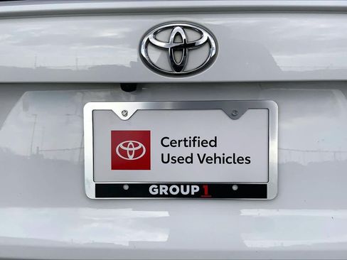 Used 2025 Toyota RAV4 XLE FWD image 10