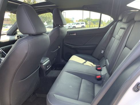 Used 2024 Lexus IS 350 F Sport RWD image 32