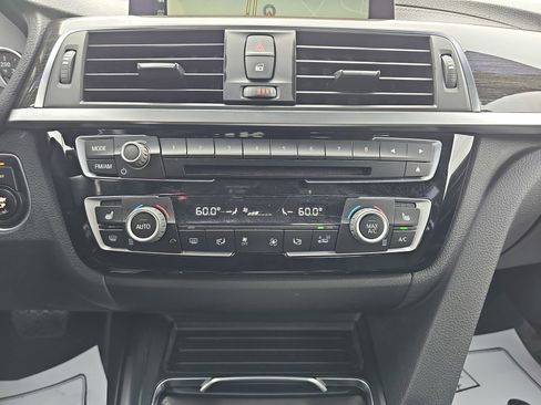 Used 2018 BMW 330i Sedan RWD image 24