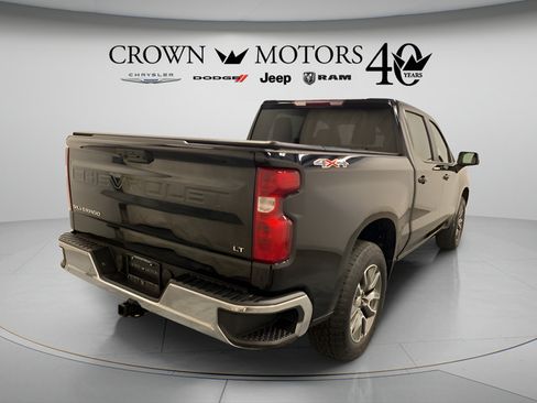 Used 2024 Chevrolet Silverado 1500 LT AWD/4WD image 6