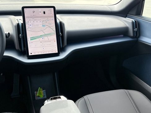 New 2026 Volvo EX30 Plus w/ Protection Package Premier image 11