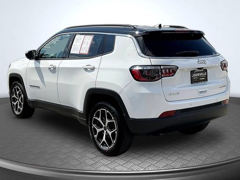 Used 2025 Jeep Compass Limited AWD/4WD image 5