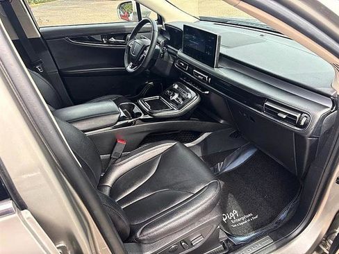 Used 2023 Lincoln Nautilus FWD image 34