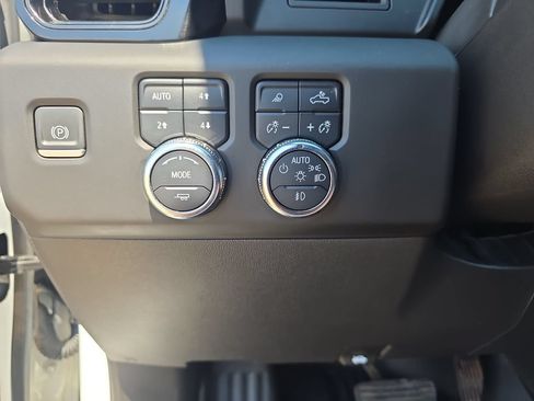 Used 2022 GMC Sierra 1500 AT4 AWD/4WD image 26