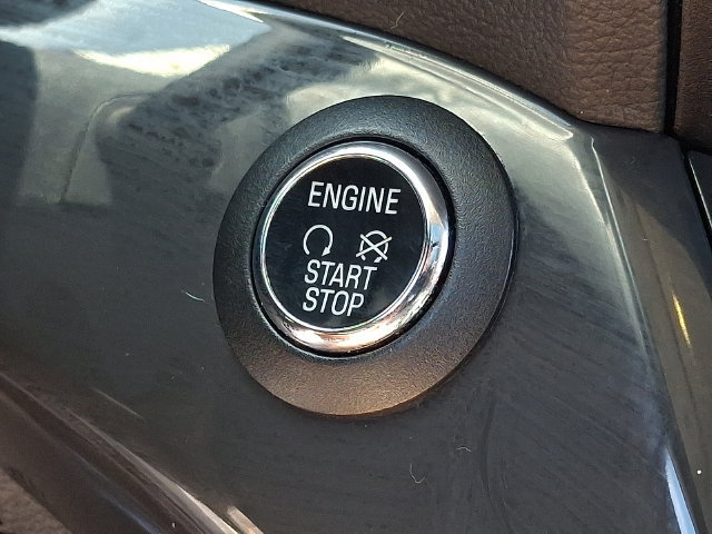 Used 2015 Ford Escape Titanium w/ Equipment Group 301A FWD image 23