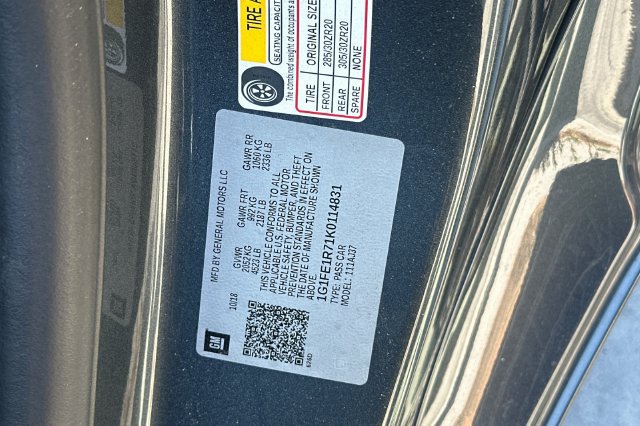Used 2019 Chevrolet Camaro SS RWD image 32