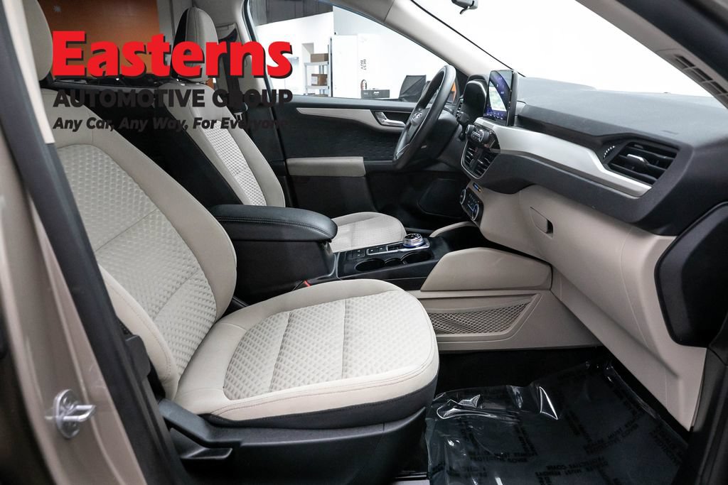 Used 2020 Ford Escape SE AWD/4WD image 25