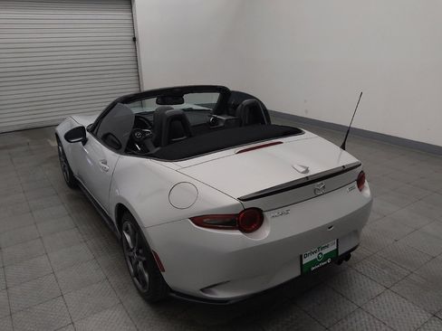Used 2019 MAZDA MX-5 Miata Grand Touring w/ Appearance Package RWD image 6