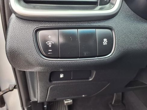 Used 2020 Kia Sorento AWD V6 image 17