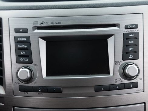 Used 2014 Subaru Outback 2.5i Premium image 32