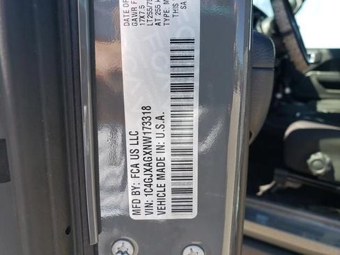 Used 2022 Jeep Wrangler Sport AWD/4WD image 26