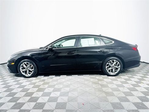 Used 2023 Hyundai Sonata SEL w/ Cargo Package image 5