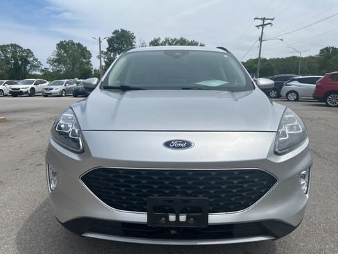 Used 2020 Ford Escape Titanium AWD/4WD image 2