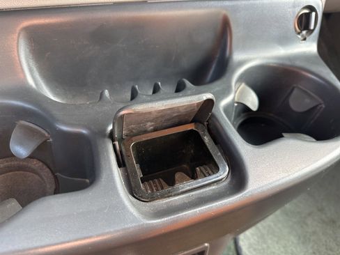 Used 1999 GMC Savana 1500 image 74