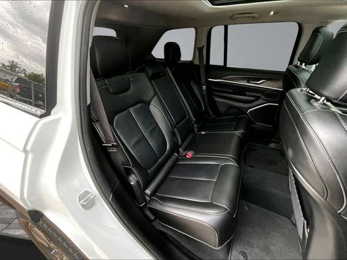Used 2022 Jeep Grand Cherokee Limited 4xe AWD/4WD image 24