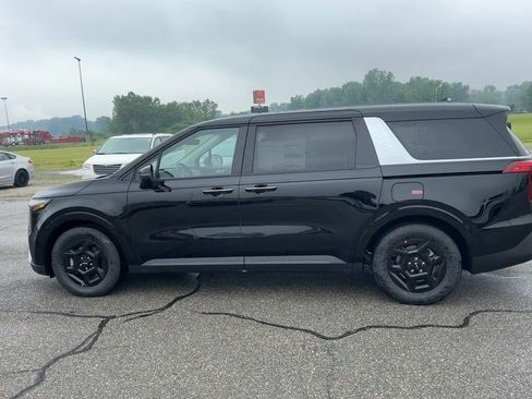 New 2025 Kia Carnival image 5