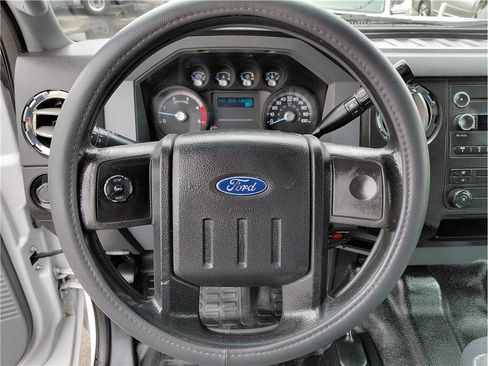 Used 2013 Ford F250 XL image 5