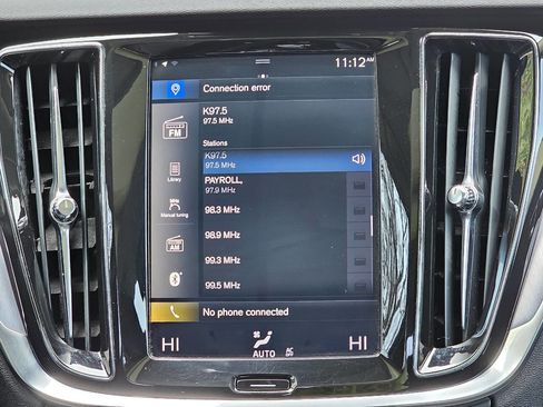 Used 2020 Volvo S60 T5 Momentum image 20