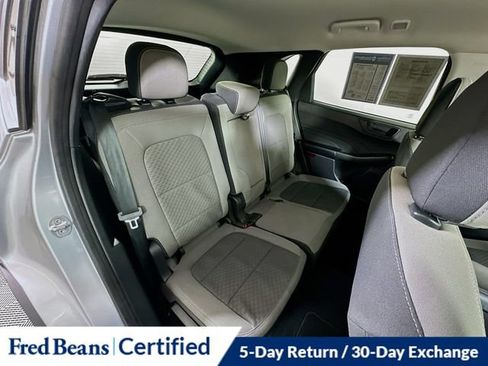 Used 2022 Ford Escape SE w/ SE Sport Appearance Package AWD/4WD image 28