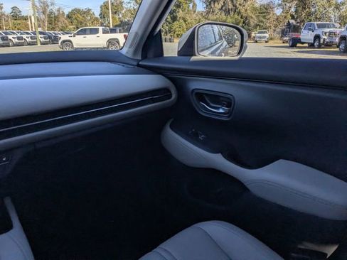 Used 2025 Honda HR-V EX-L image 14